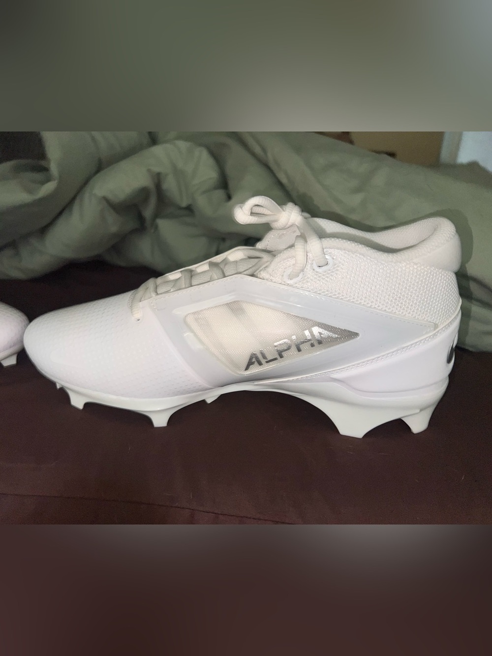 Size 8.5 Nike Men's Alpha Menace Elite Football Cleats **NEVER WORN**